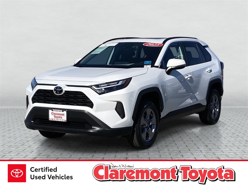 2025 Toyota RAV4 XLE AWD