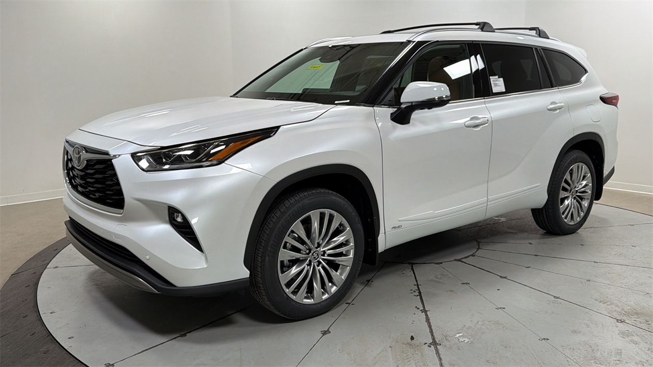 2026 Toyota Highlander Hybrid Platinum AWD