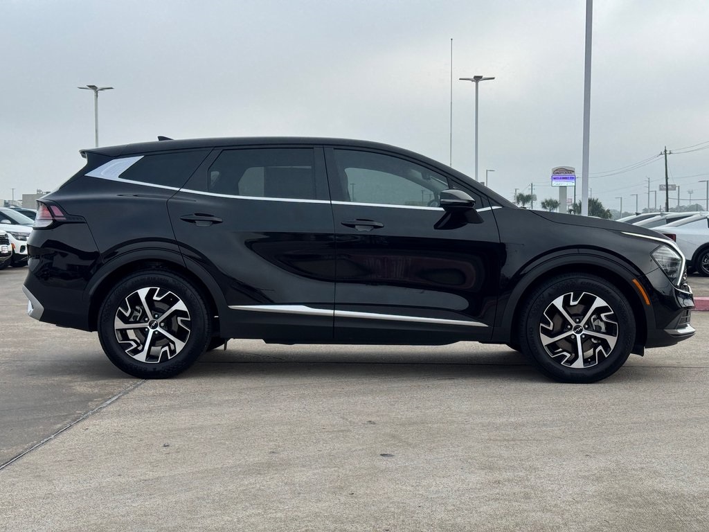 2025 Kia Sportage EX - 11