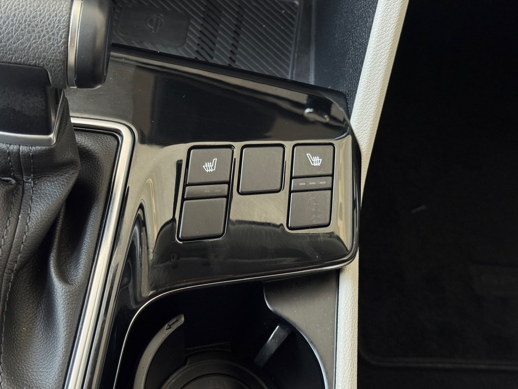 2025 Kia Sportage EX - 6