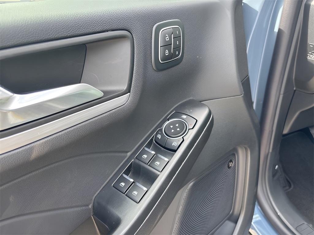 2025 Ford Escape Plug-In Hybrid