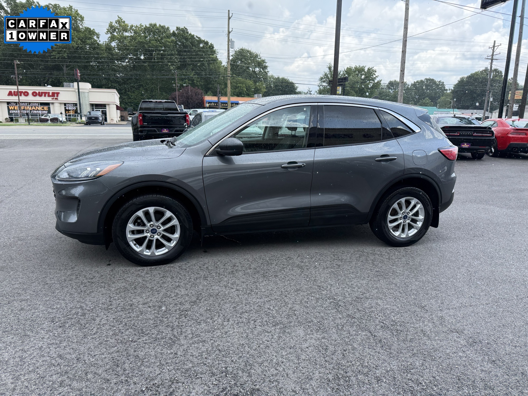 2022 Ford Escape SE photo 4