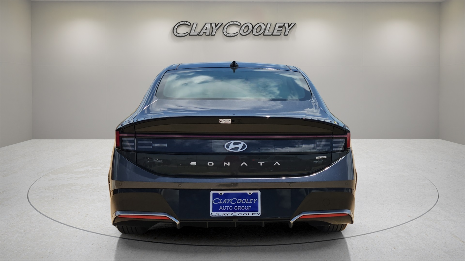 2025 Hyundai Sonata Hybrid Limited photo 4