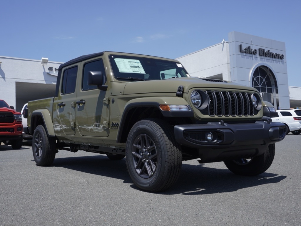 2025 Jeep Gladiator Sport