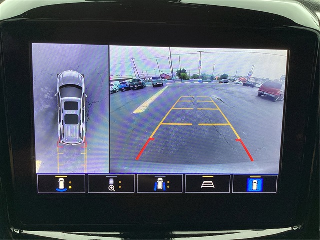 Used Car 2023 Chevrolet Traverse  Lt For Sale Under $30,000 In San Antonio, Texas