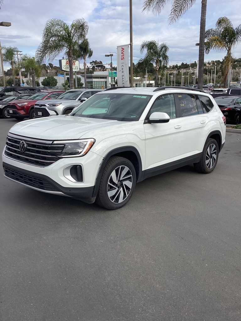 2024 Volkswagen Atlas SE FWD with Technology