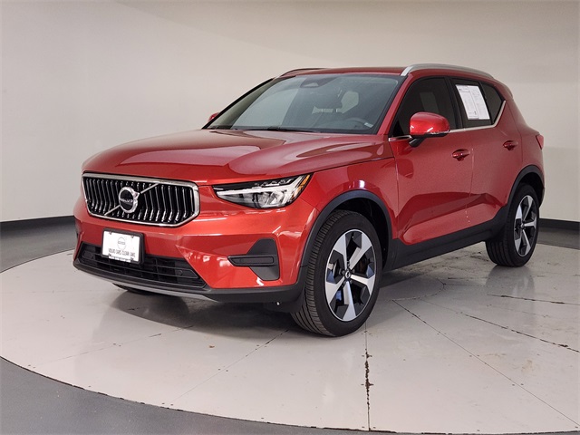 2024 Volvo XC40 B5 Core