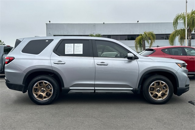 2024 Honda Pilot EX-L photo 2