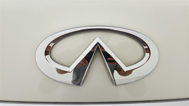 2023 INFINITI QX80 LUXE White at Mac Haik CDJR North Houston