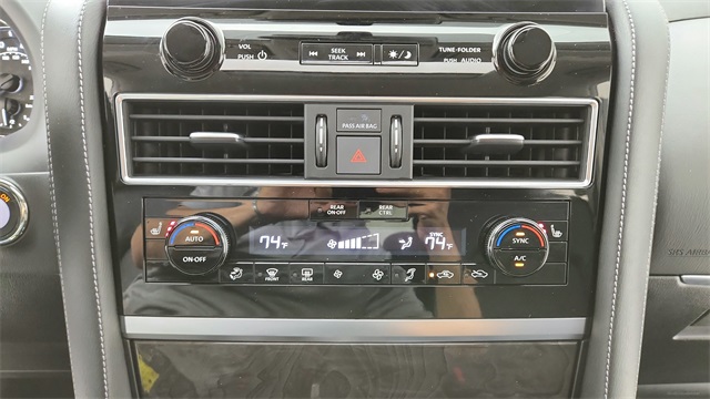 2023 INFINITI QX80 LUXE White at Mac Haik CDJR North Houston