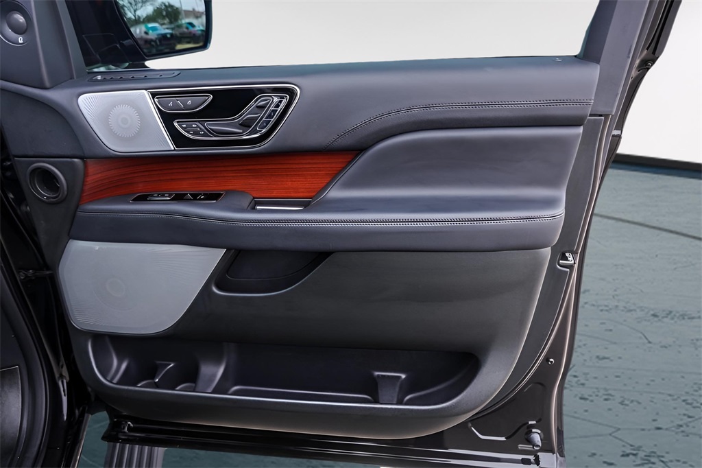 Used Car 2024 Lincoln Navigator L  L Reserve For Sale Under $80,000 In Austin, Texas