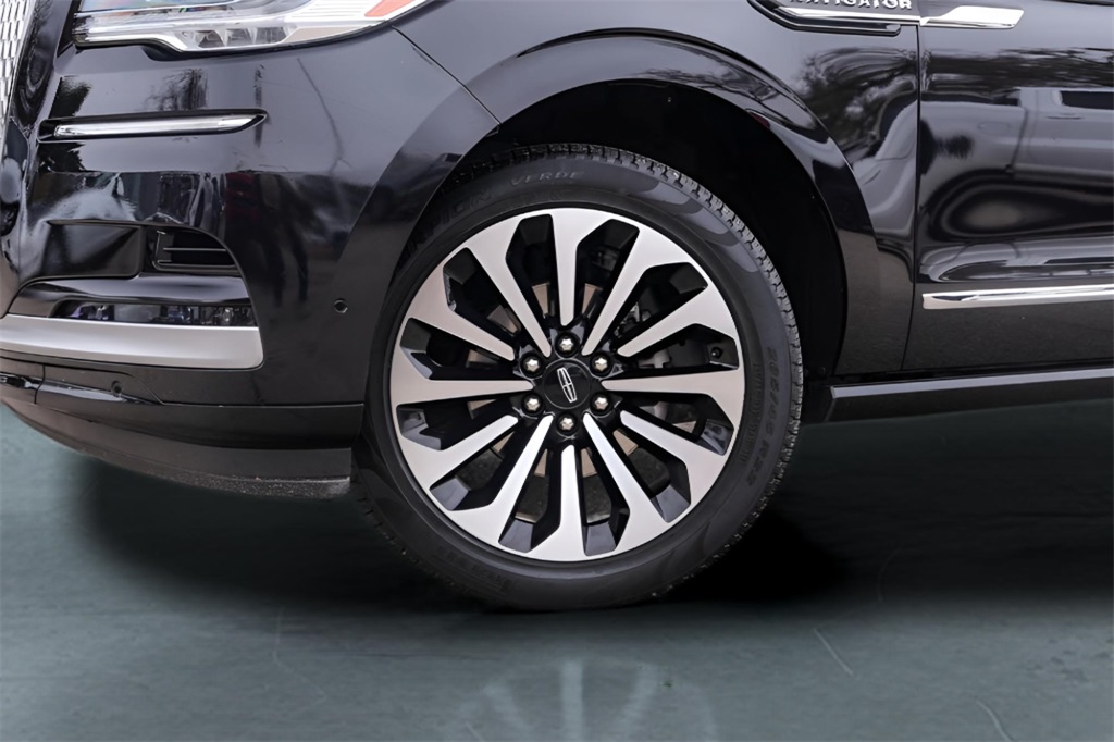 Used Car 2024 Lincoln Navigator L  L Reserve For Sale Under $80,000 In Austin, Texas