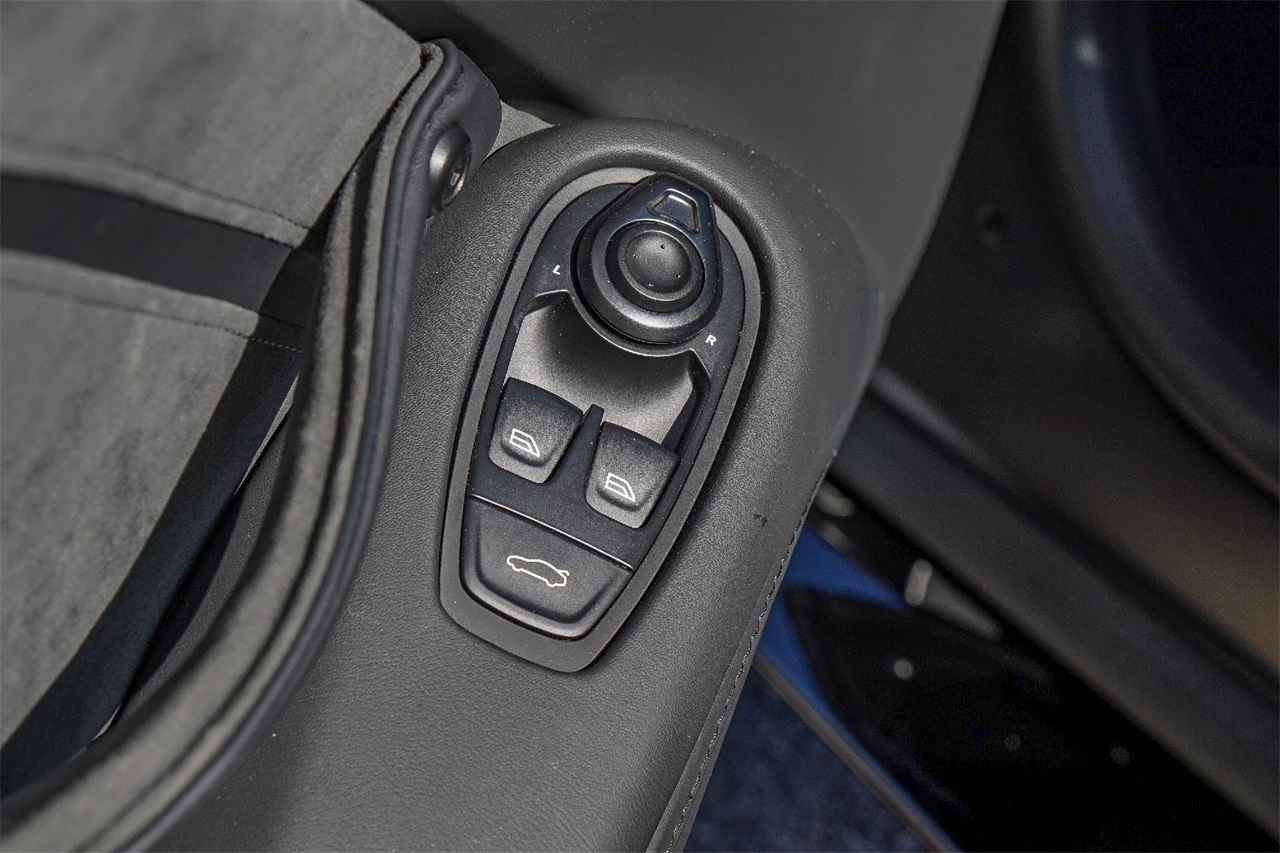 Used Car 2023 Aston Martin Vantage  F1 Edition For Sale Under $160,000 In Austin, Texas