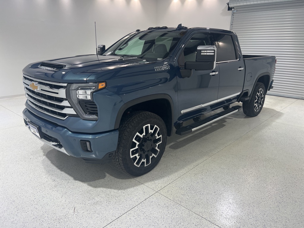 2025 Chevrolet Silverado 2500HD High Country Crew Cab 4WD