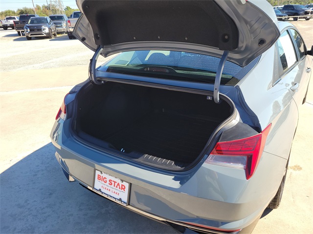 2021 Hyundai Elantra SEL Gray at Keating Nissan