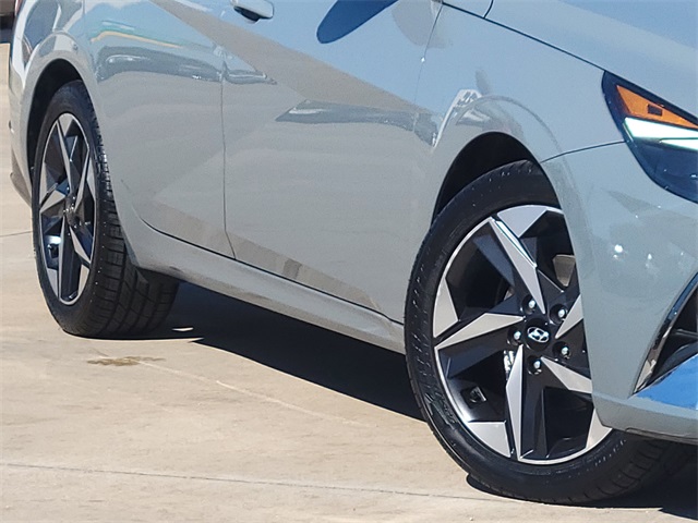2021 Hyundai Elantra SEL Gray at Keating Nissan