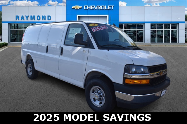 2025 Chevrolet Express Cargo 2500 RWD
