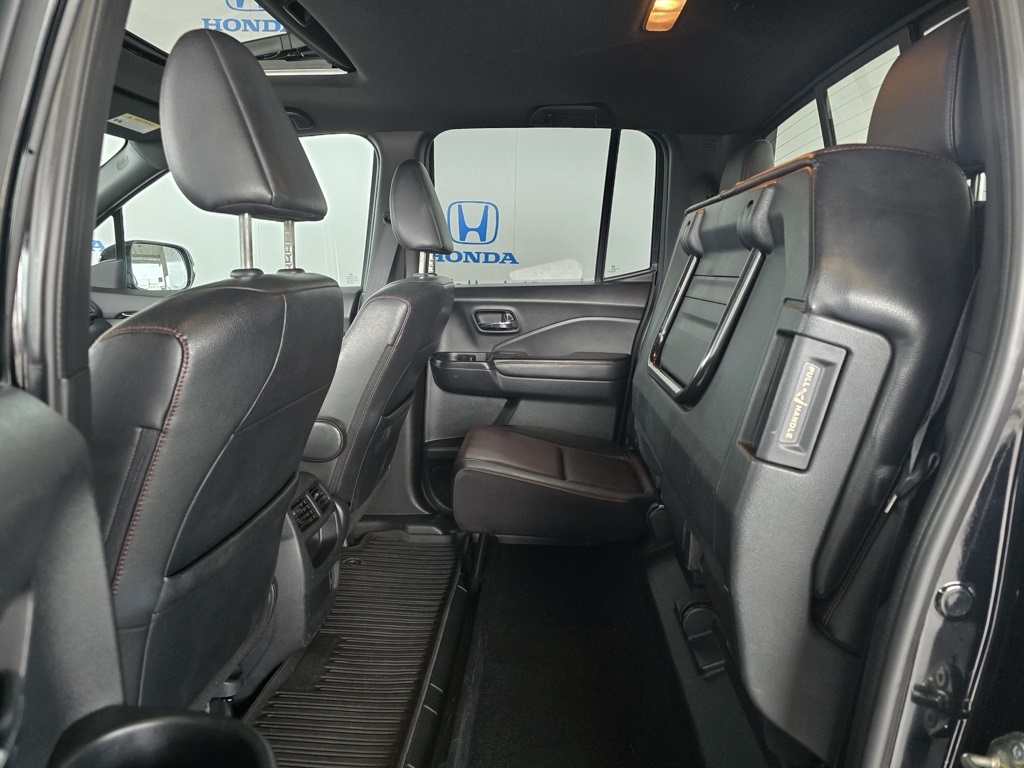 Thumbnail: 2017 Honda Ridgeline - 18