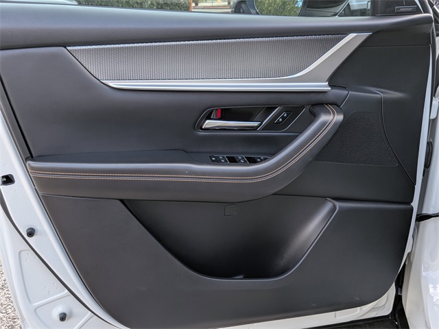 2025 Mazda CX-70 PHEV Premium Plus - 8