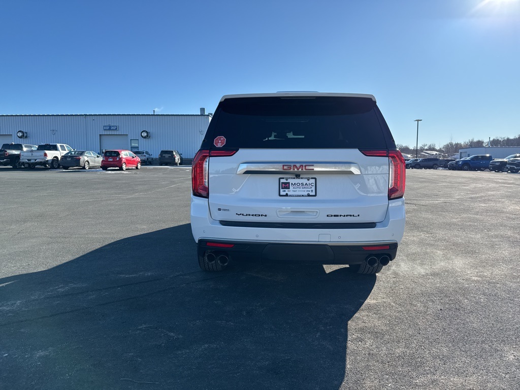 2024 GMC Yukon XL