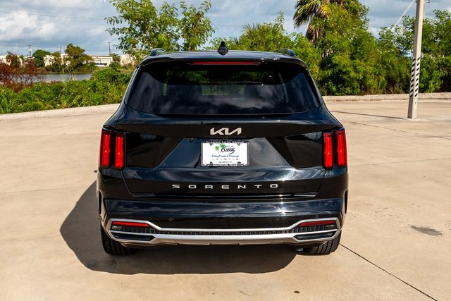 2022 Kia Sorento SX-Prestige Black at Community Toyota