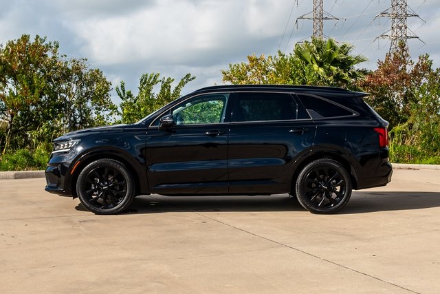 2022 Kia Sorento SX-Prestige Black at Community Toyota
