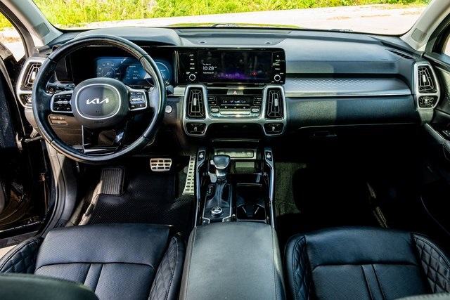 2022 Kia Sorento SX-Prestige Black at Community Toyota