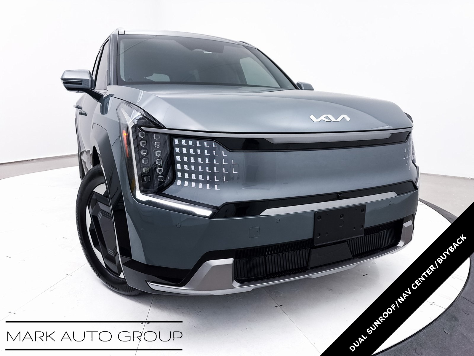 Used 2024 Kia Ev9 Land with VIN KNDADFS54R6036434 for sale in Scottsdale, AZ