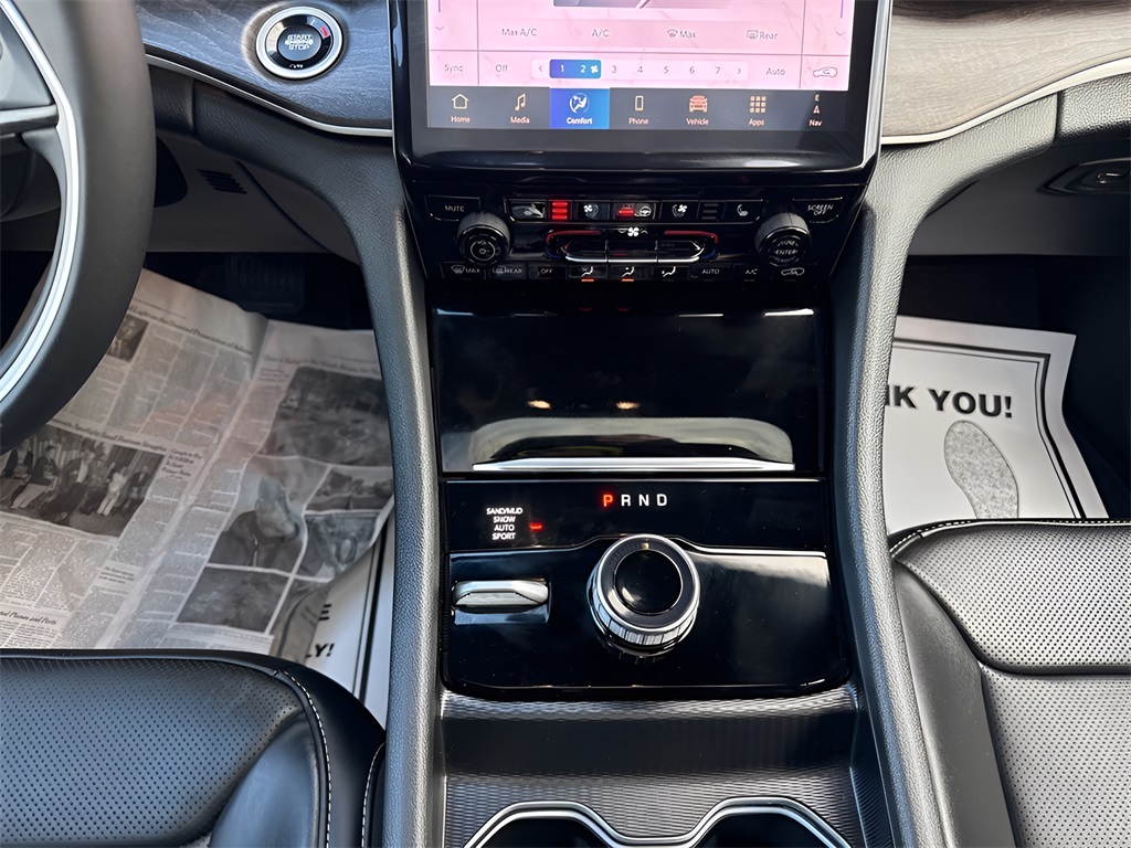 2025 Jeep Grand Cherokee