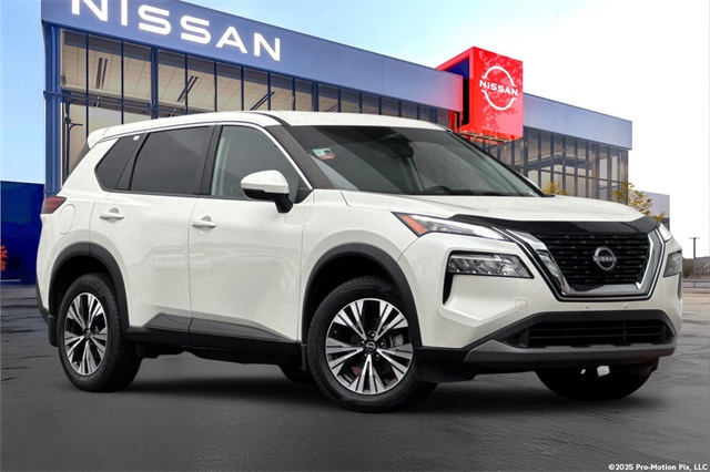 2023 Nissan Rogue SV's photo