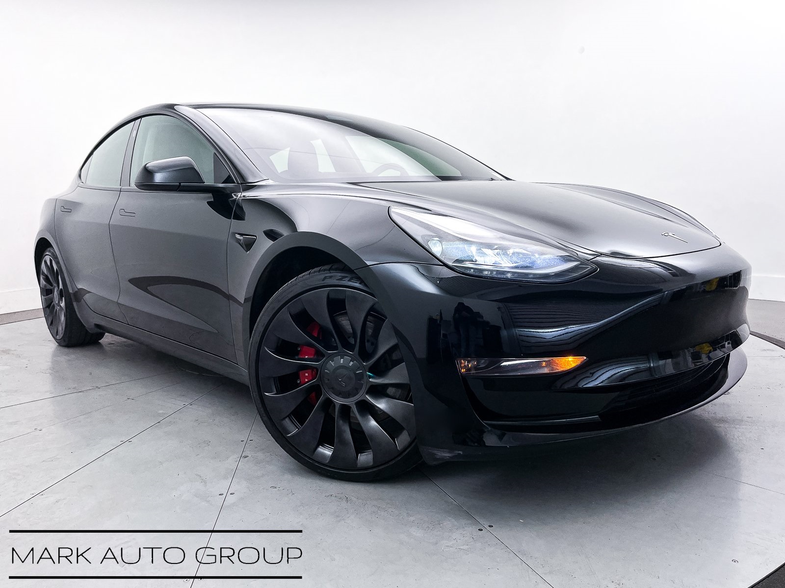 2023 Tesla Model 3 Performance