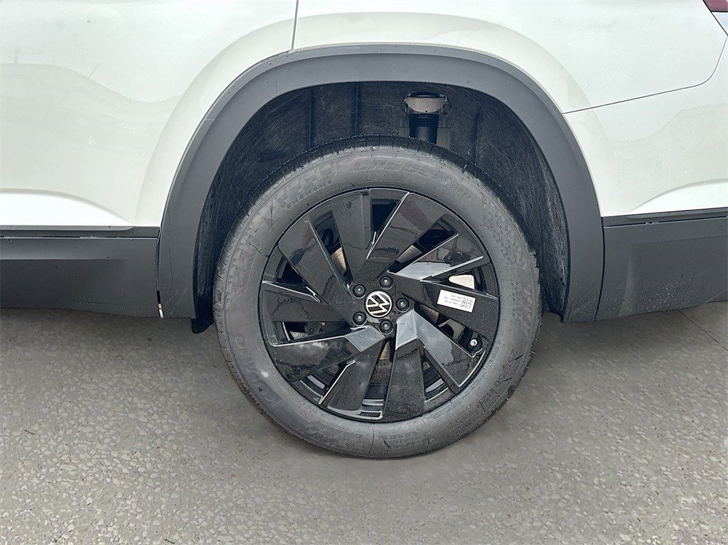 2025 Volkswagen Atlas 2.0T SE w/Technology White at DeMontrond Automotive Group