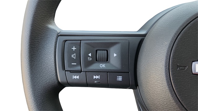 2026 Nissan Kicks - Image 11