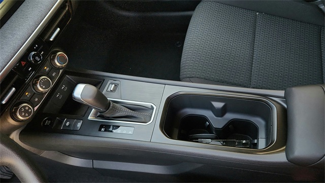 2026 Nissan Kicks - Image 16