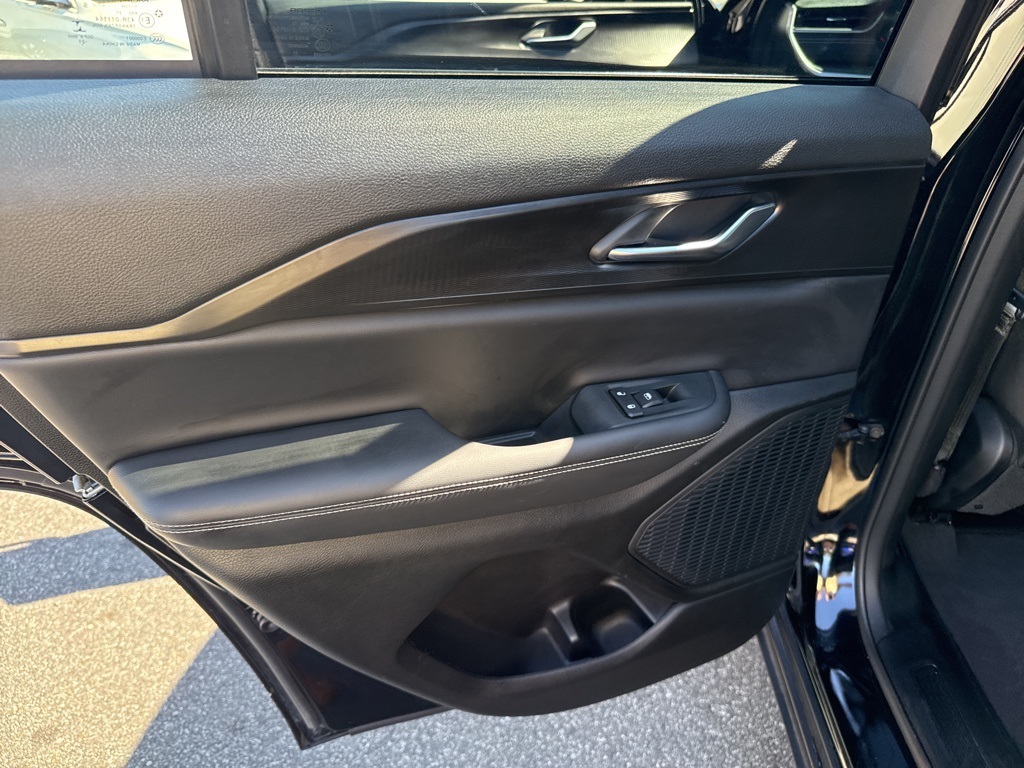 2023 Jeep Grand Cherokee Laredo Altitude photo 14
