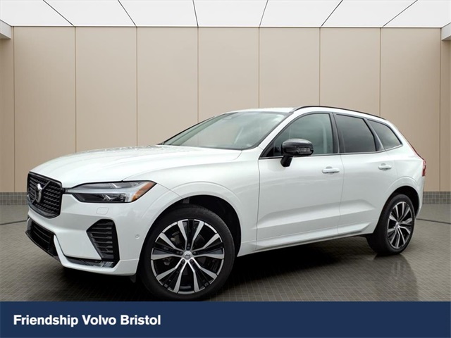 2023 Volvo XC60 B5 Plus Dark Theme AWD