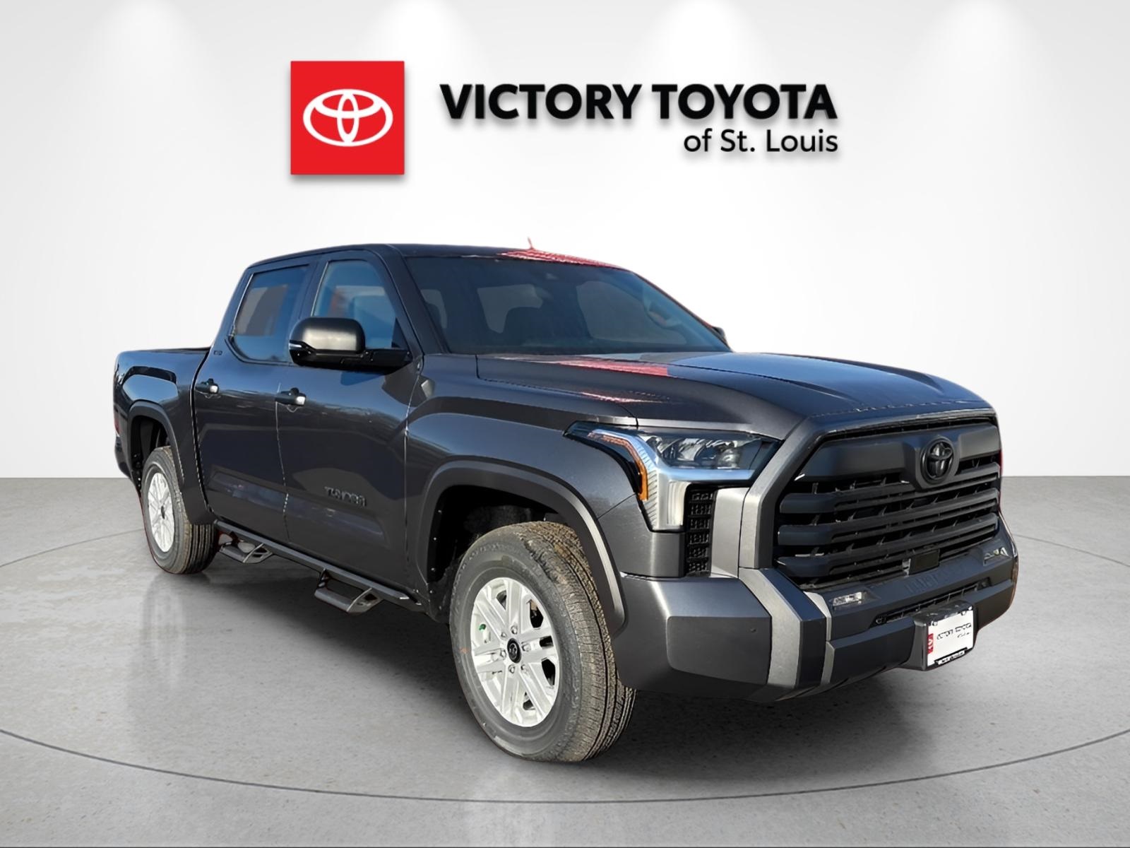 2026 Toyota Tundra SR5 CrewMax Cab 4WD