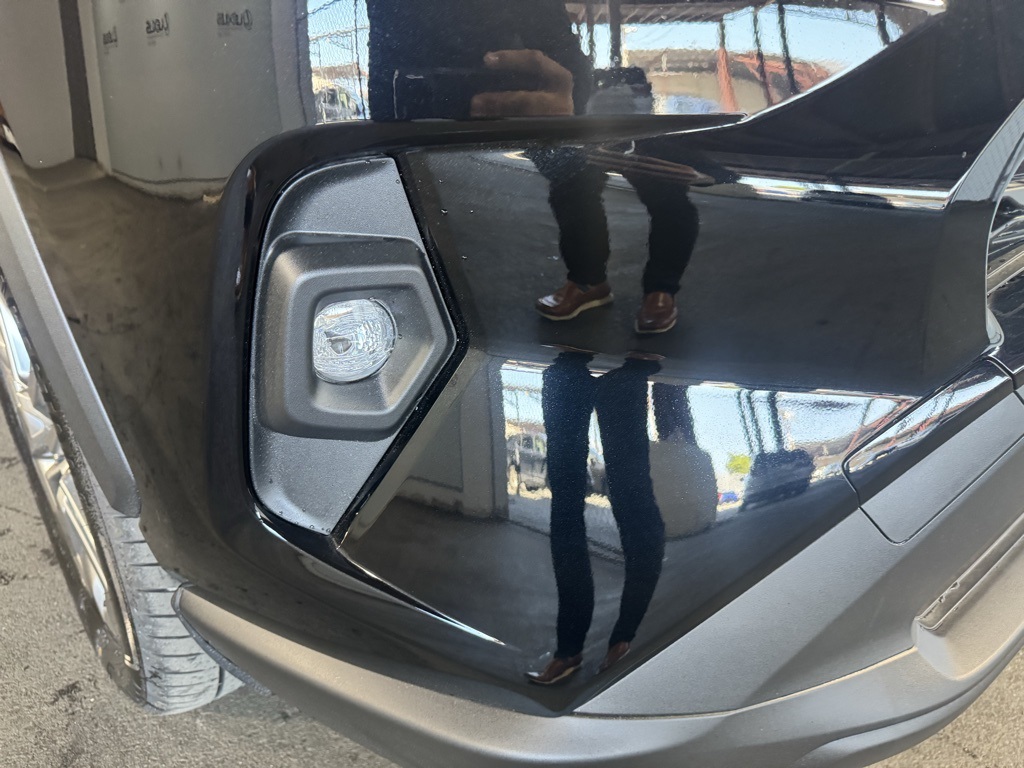 Thumbnail: 2025 Toyota RAV4 - 12