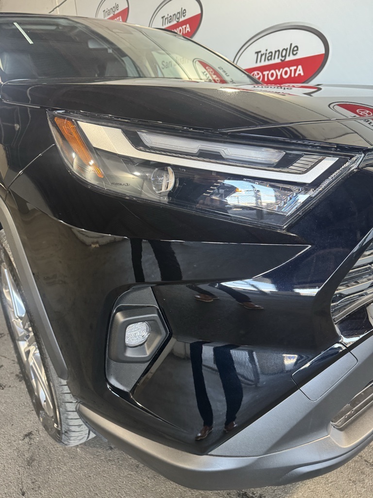 Thumbnail: 2025 Toyota RAV4 - 13