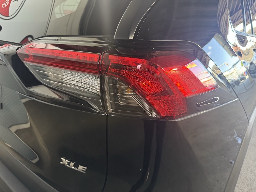 Thumbnail: 2025 Toyota RAV4 - 18