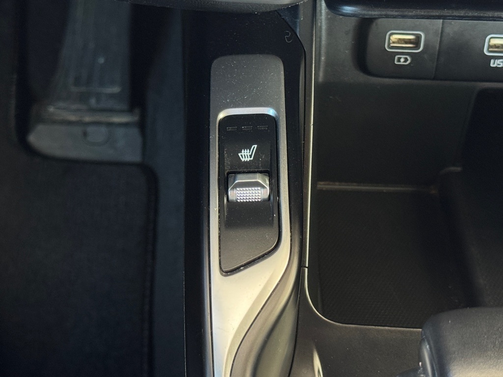 2022 Kia Sorento S - 6