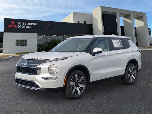 2025 Mitsubishi Outlander SE FWD