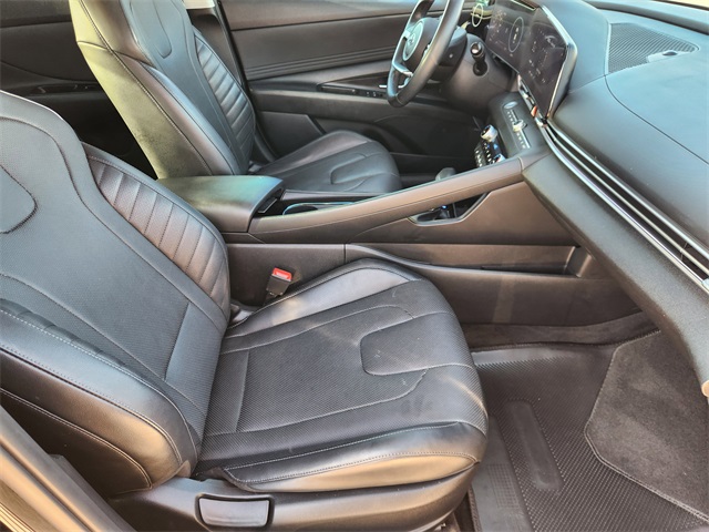 2021 Hyundai Elantra Limited Black at Durrett Motor Company