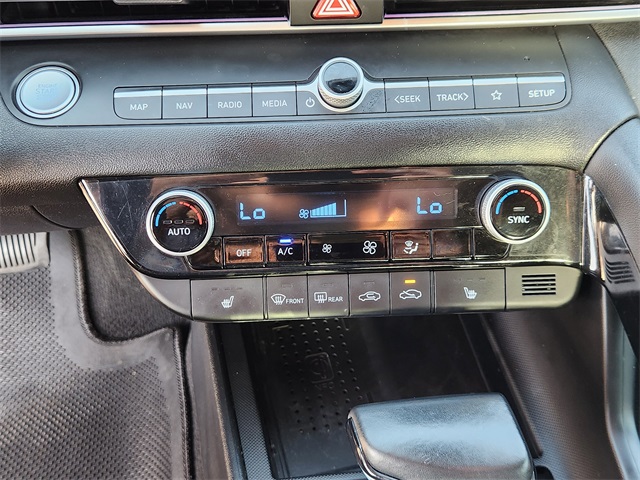 2021 Hyundai Elantra Limited Black at Durrett Motor Company