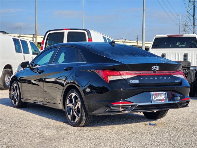 2021 Hyundai Elantra Limited Black at Durrett Motor Company