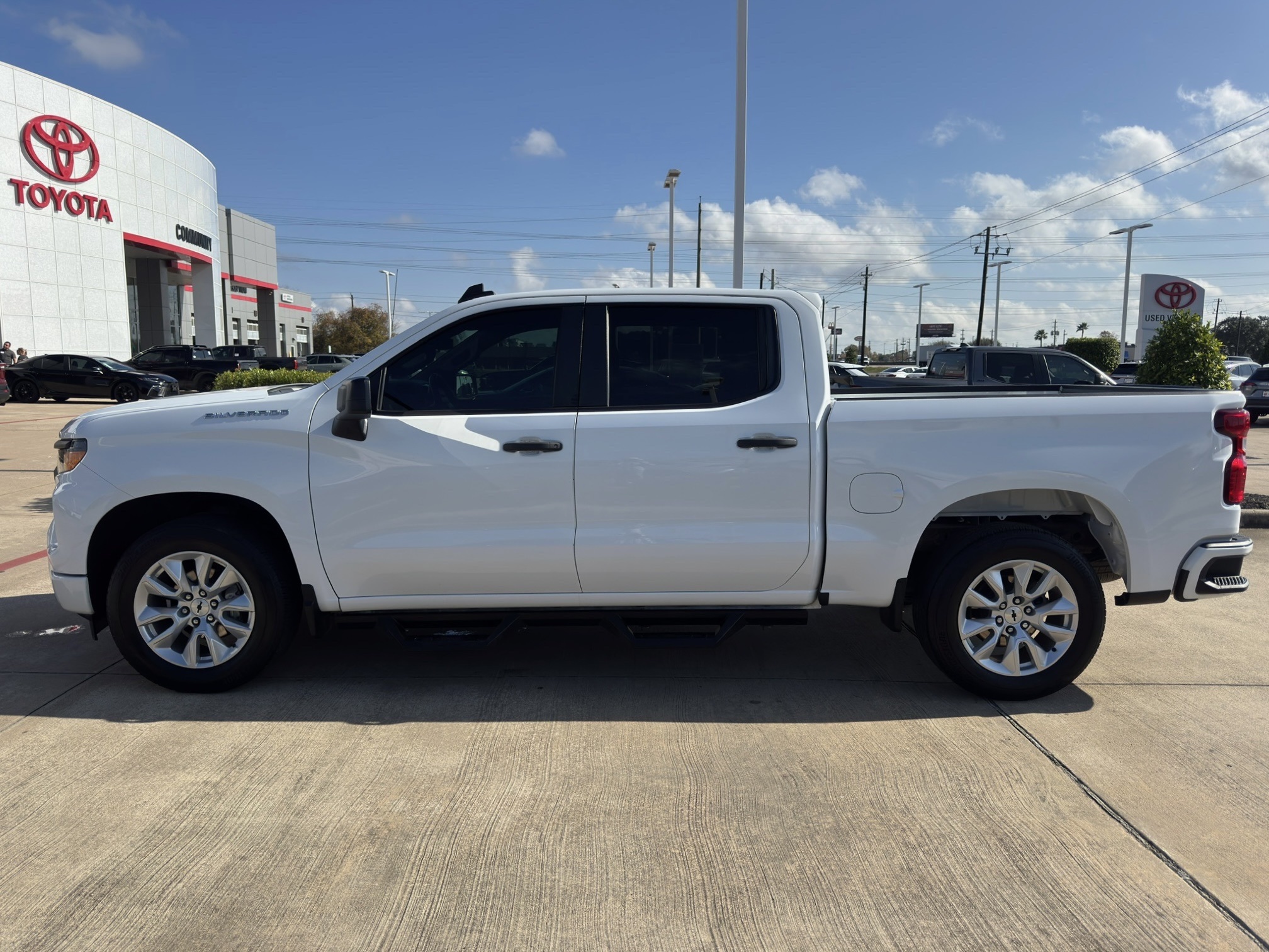2022 Chevrolet Silverado 1500 Custom - 10