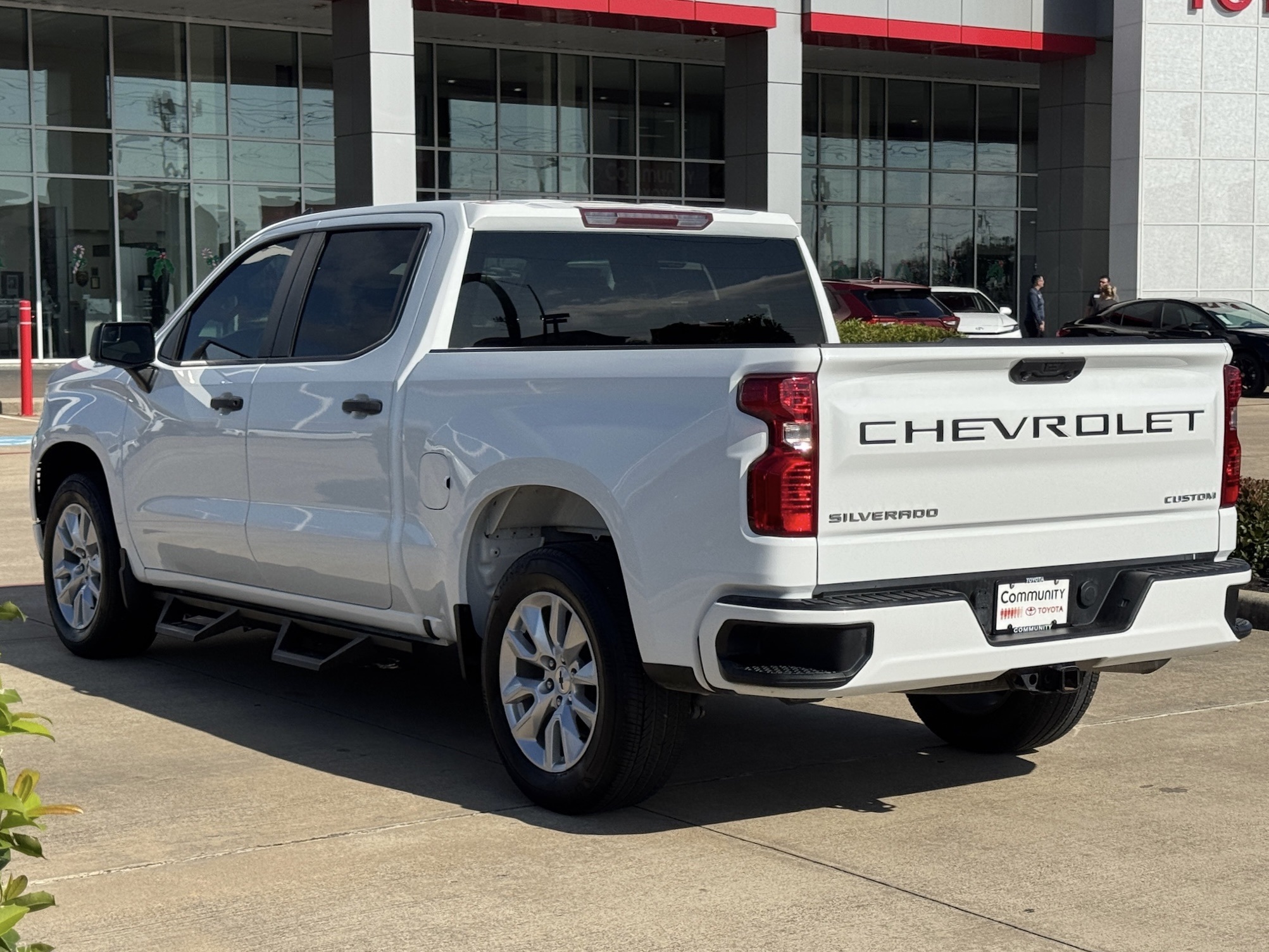 2022 Chevrolet Silverado 1500 Custom - 11