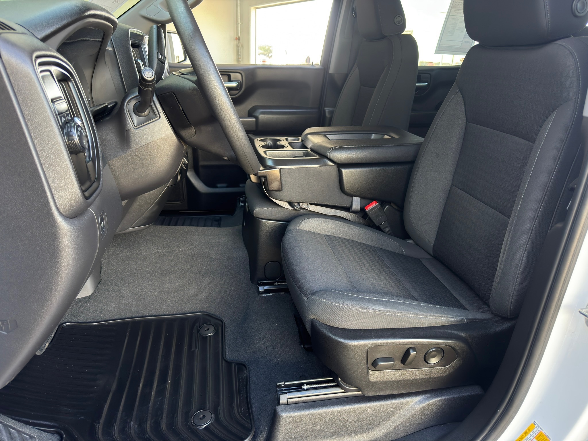 2022 Chevrolet Silverado 1500 Custom - 8