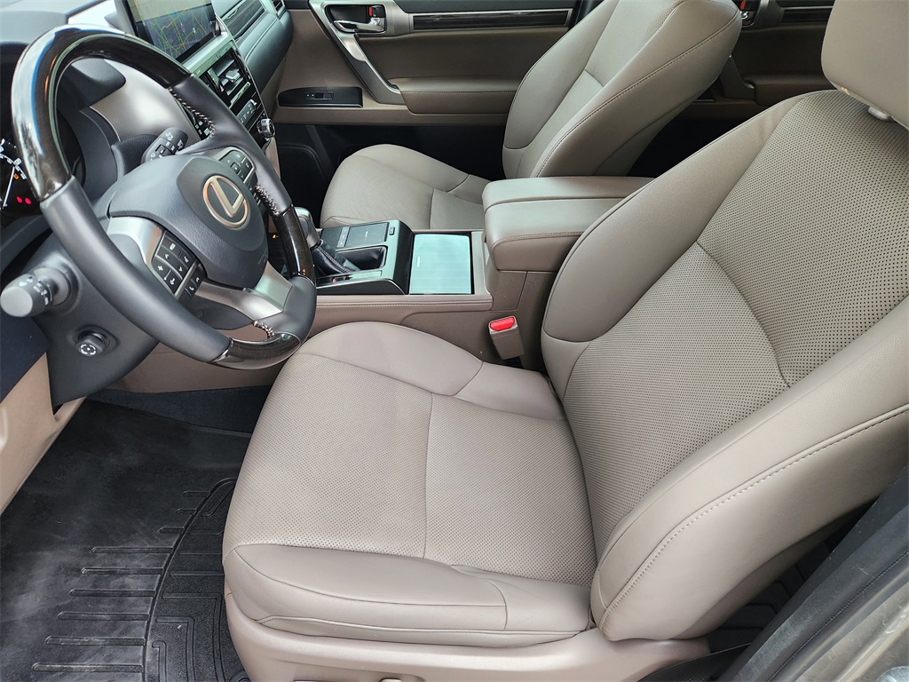 2023 Lexus GX 460 Silver at South Houston Nissan