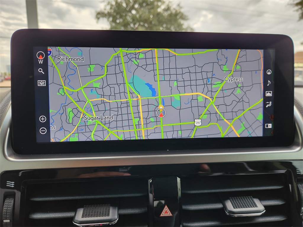 2023 Lexus GX 460 Silver at South Houston Nissan